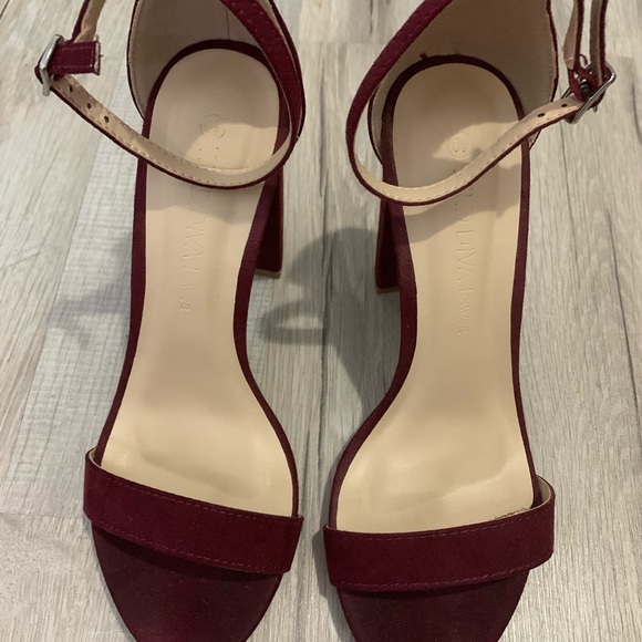 Burgundy suede heel - Picture 3 of 5